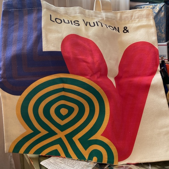 Louis Vuitton & Canvas  Exhibition 2022 Tote - Picture 4 of 8